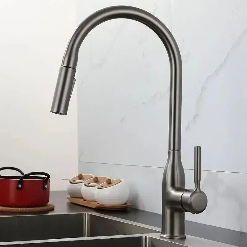 Torneira de Cozinha em Latão Bico Retrátil